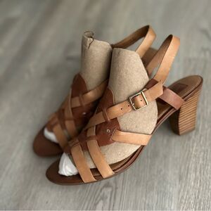 Clarks Artisan Genuine Leather Heels Sandals